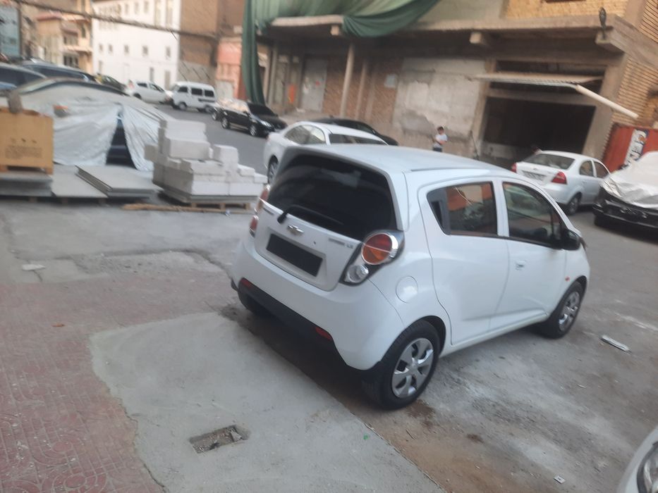 Chevrolet Spark 2011 yil 204.000 km xalol metan gaz 65.l