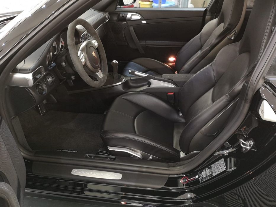 Porsche 911 Carrera 4s