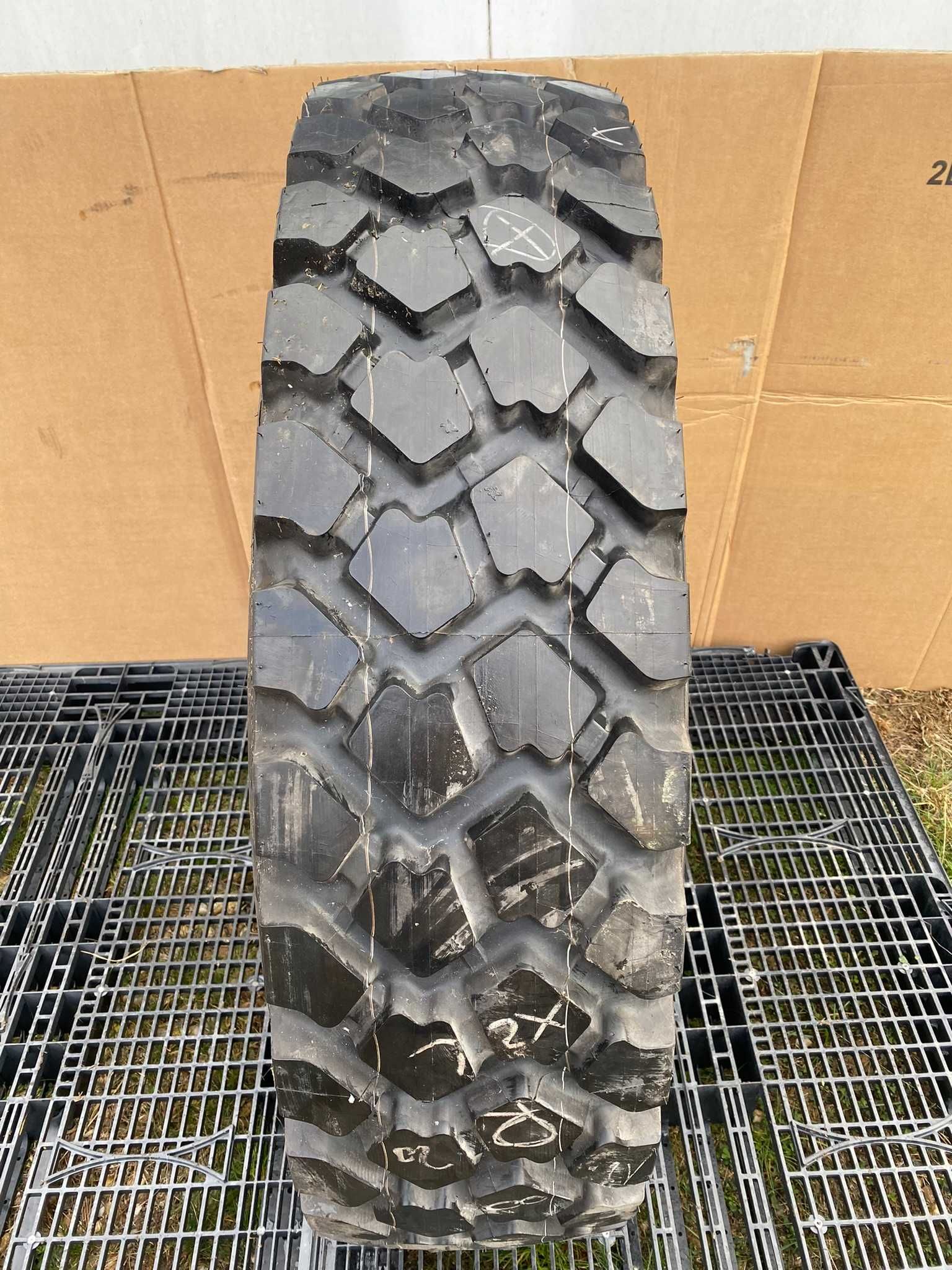 Anvelopa noua MIchelin 12.00 R20