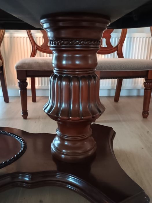 Masă și scaune din lemn masiv (Mobexpert) 8 persoane