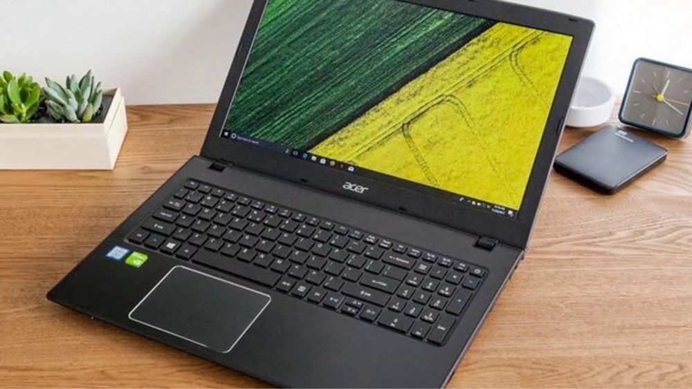 Acer e5-576g игровой mx130, core i3-7020u, ssd 240.