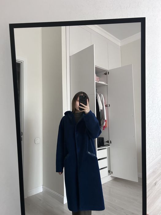 Срочно продаю оригинальное синее пальто!!