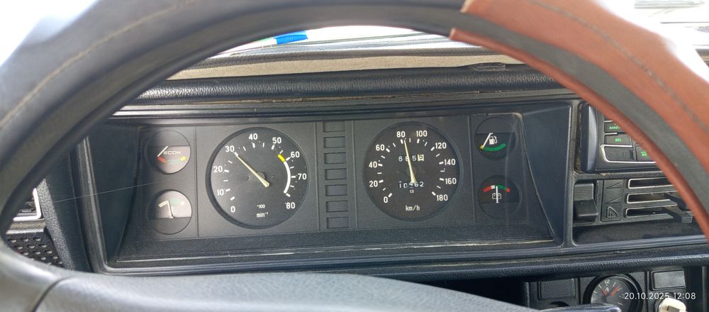 мошина сотилади метанда.ваз2107