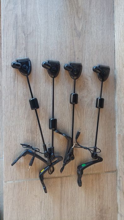 Set 4 swingeri negri cu iluminare si penar