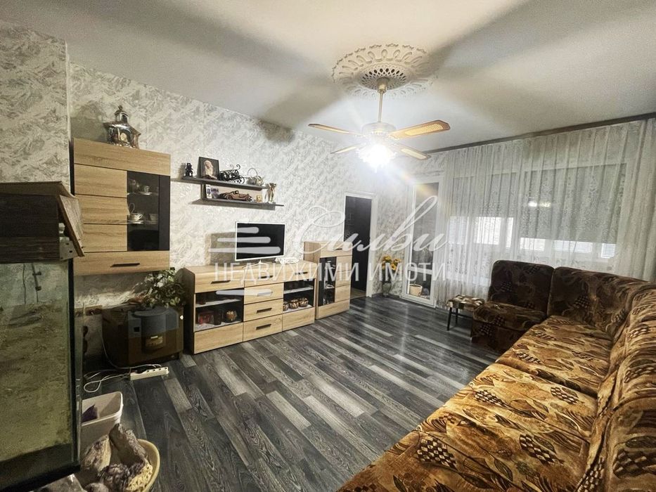 Двустаен апартамент - кв. Тракия