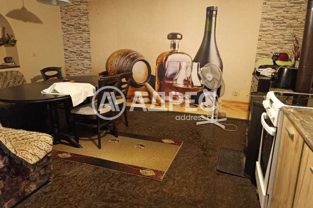 Продава се Къща в Разград, Абритус - 190 кв.м за 645 €/кв.м - Снимка #3