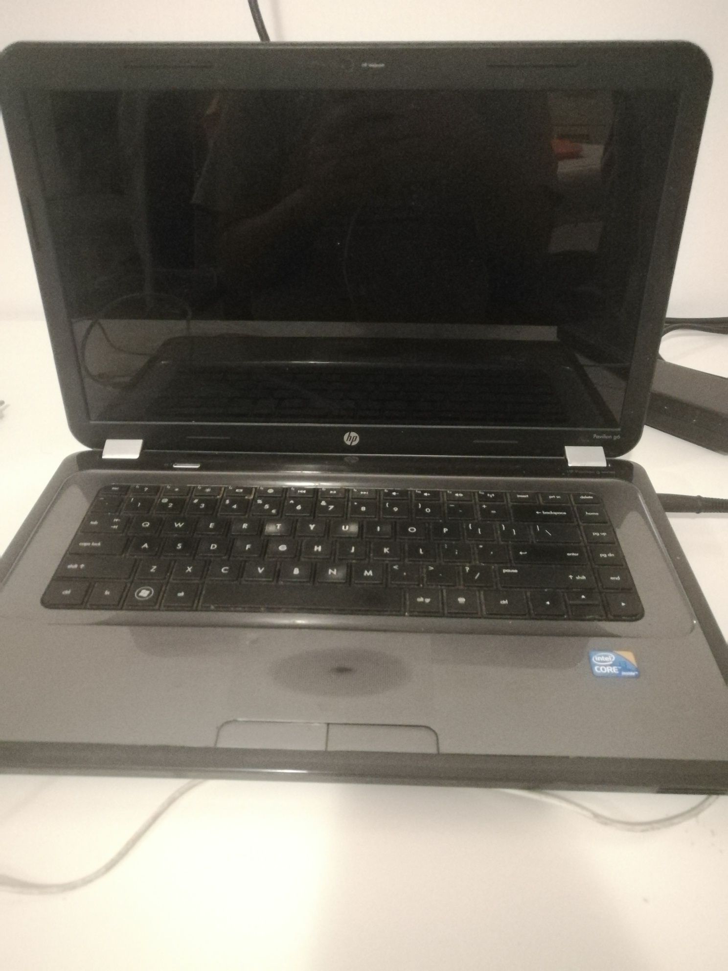 Laptop HP 15.6'' Pavilion G6-1005SQ Core i3 380M 2.53GHz 3GB