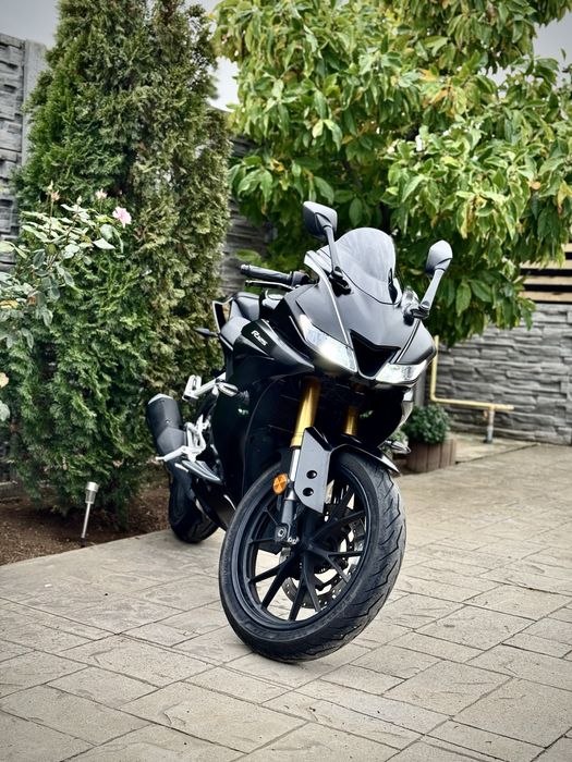 Yamaha Yzf R125~Anvelope NOI~Parbriz sportR~SemnalizariLED~Suport nr