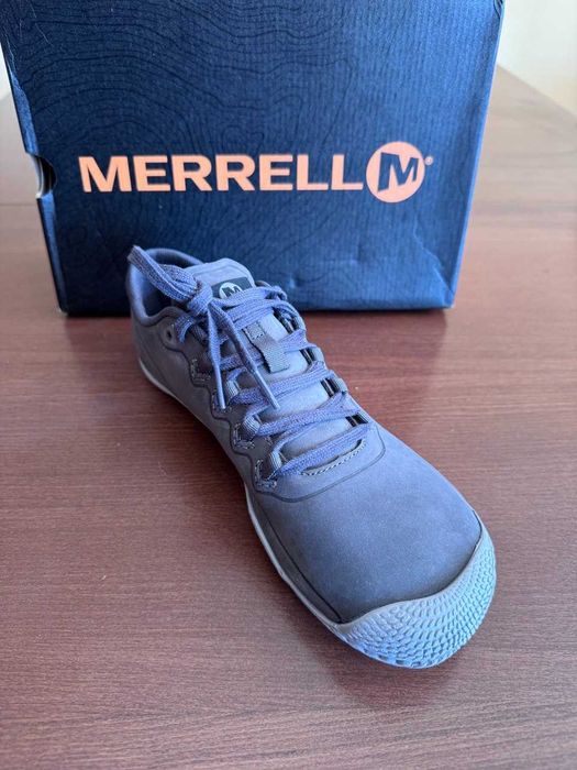 нови спортни обувки Merrell,трениране,размер 40,5 и 41,розови и карбон