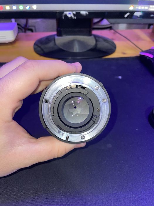 Nikon D5000 + Nikon AF Nikkor 50mm 1.8 D + Nikon 18-55mm 3.5-5.6 G