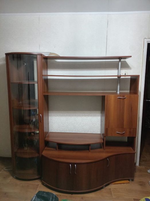 Продам диван и шкаф