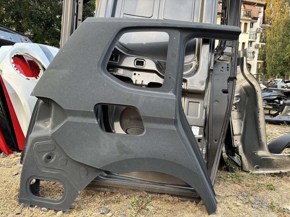 Панел Калник VW Touran