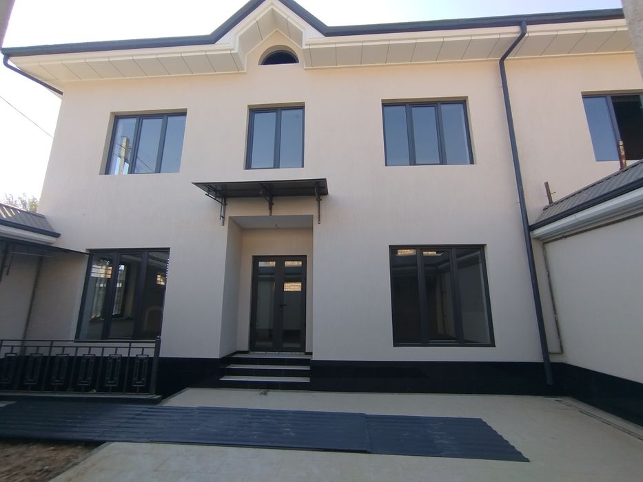 Янги курилган уй сотилади 2сотих 7хона Зангиотада