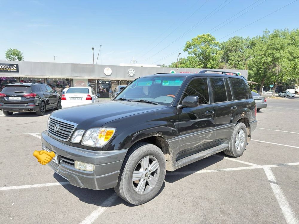 Lexus  LX-470  V8 narhi 23500$