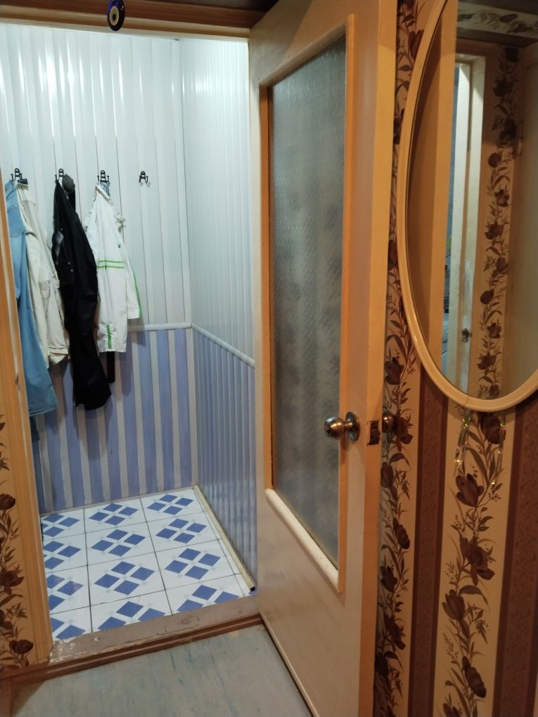 Продается 1 комнатная квартира переделанная в 2х комнатную