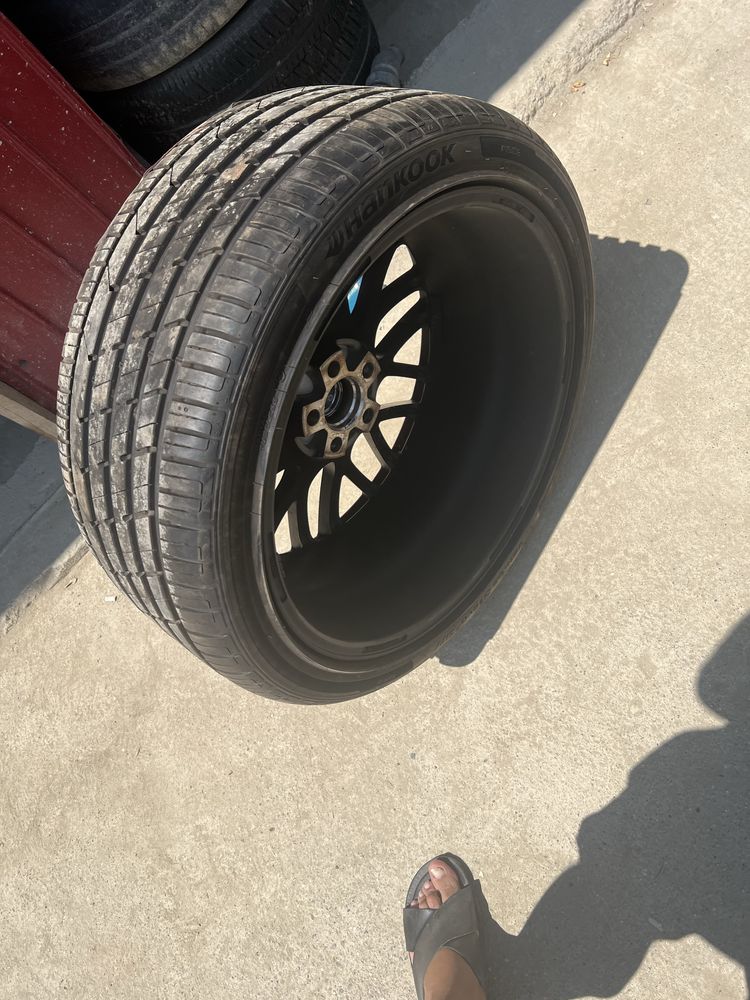 285/35/22 -vara pentru bmw x5/x6-range rover 5x120