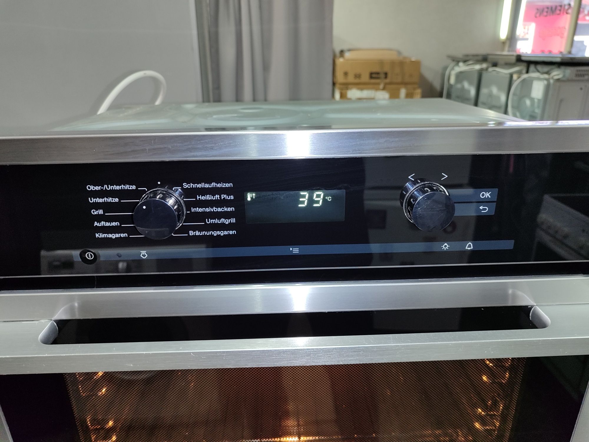 Фурна Miele H6160B с функция пара 76литра.