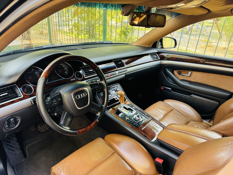 AUDI  A8L  D3 quatro