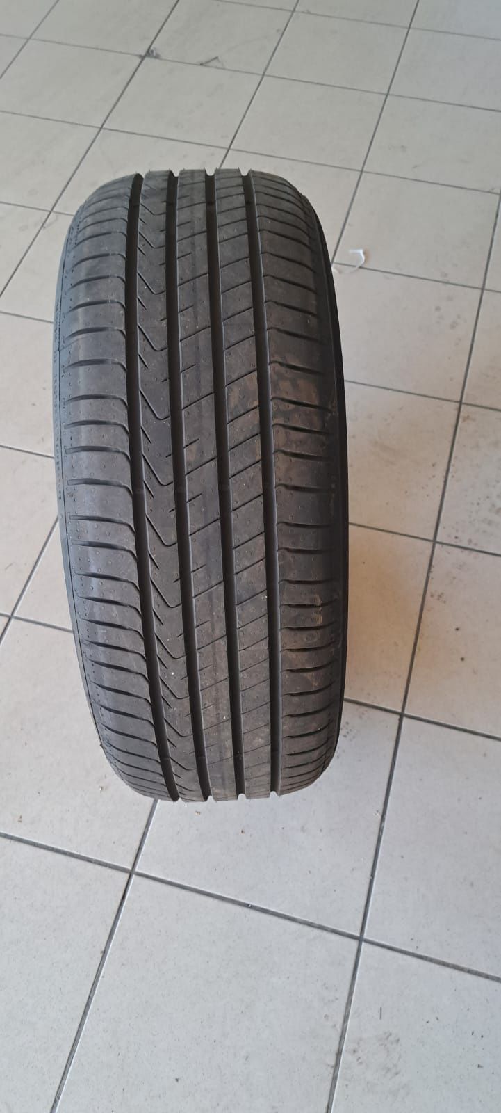 Set anvelope vară Pirelli Cinturato 215/50/R18