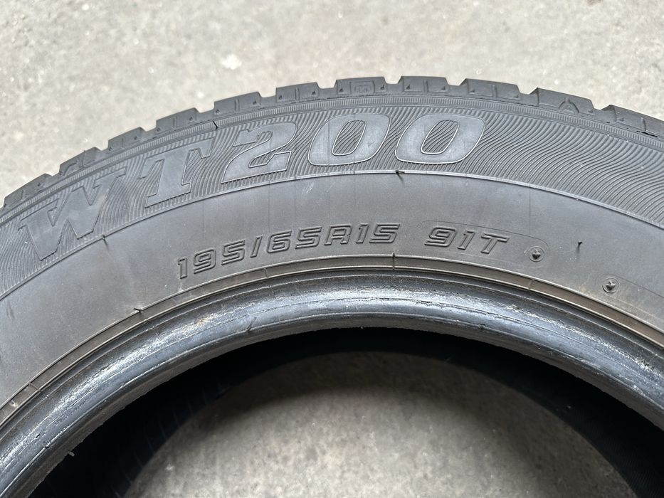 Set anvelope 195/65 R15 SUMITOMO iarnă (m+s)