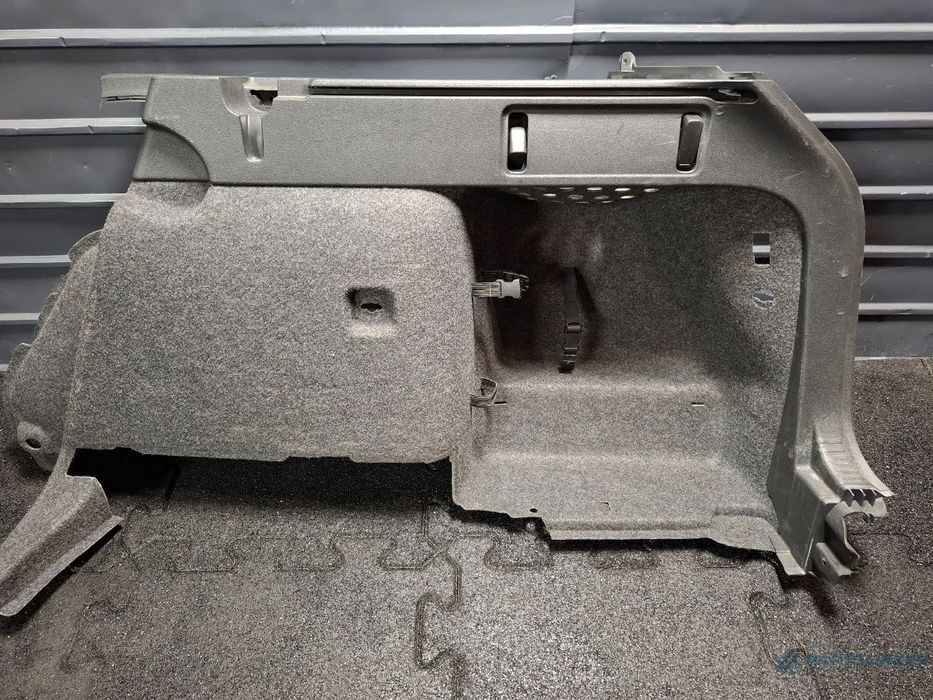 Ornament panou portbagaj dreapta SKODA OCTAVIA Combi 5E5 2012 - > TDI CKFC, CRMB, CYKA 5E9867428AD