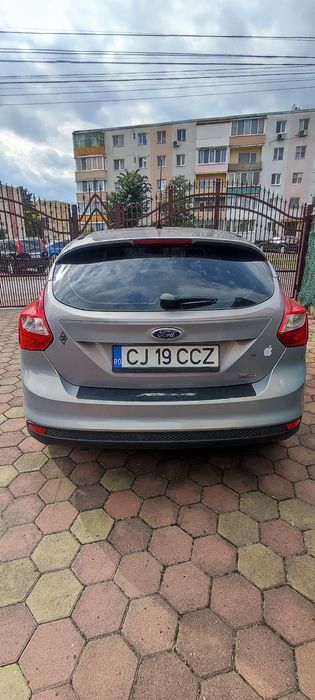 Vând Ford Focus  2012
