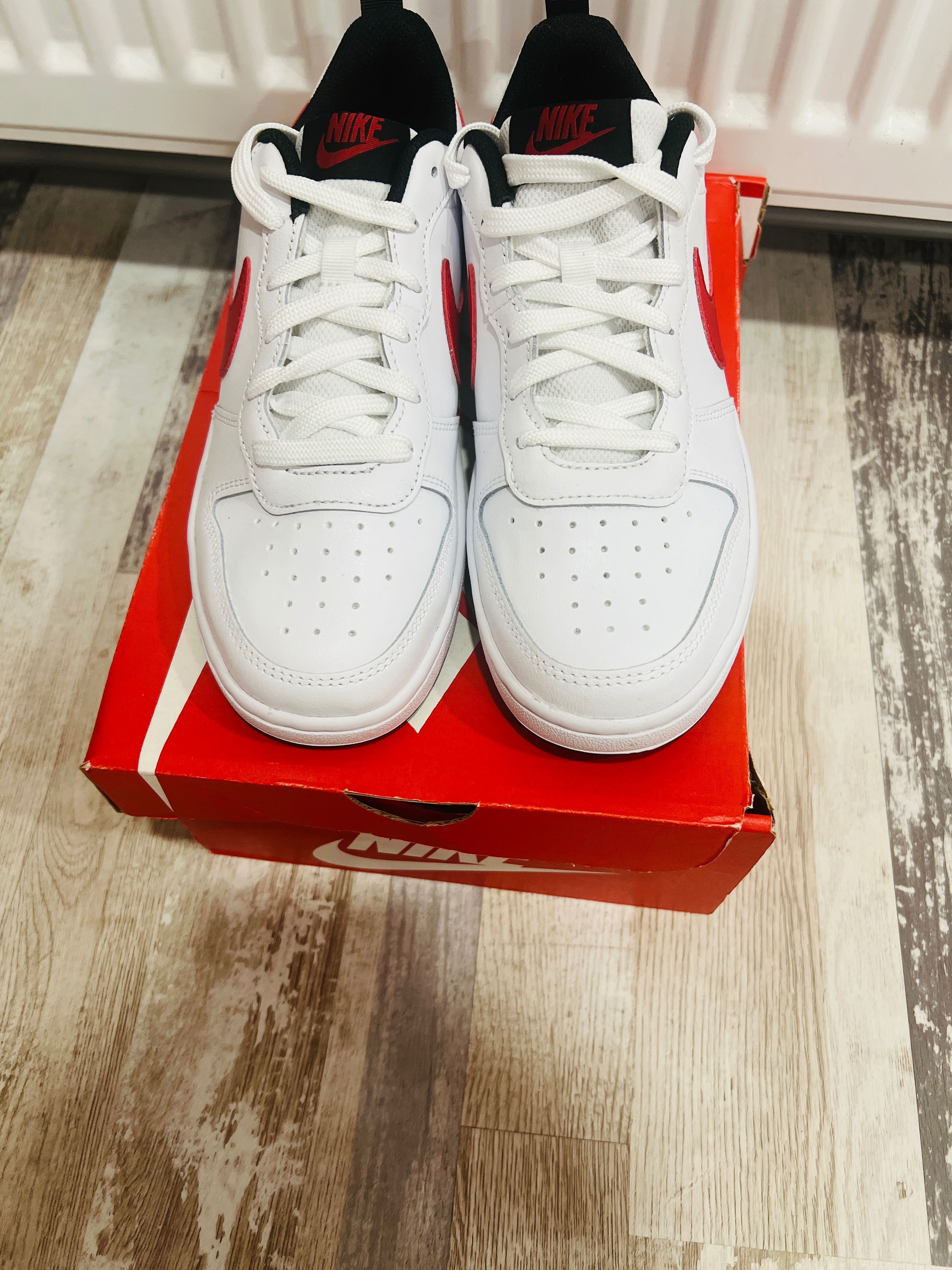 Нови!Кожени маратонки Nike