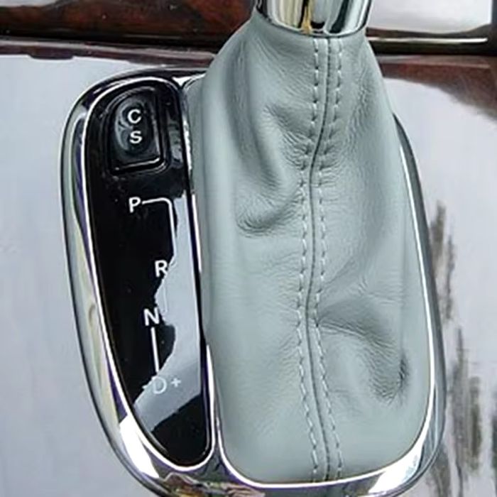 Лайсна (панел) скоростен лост за Mercedes w203 w209