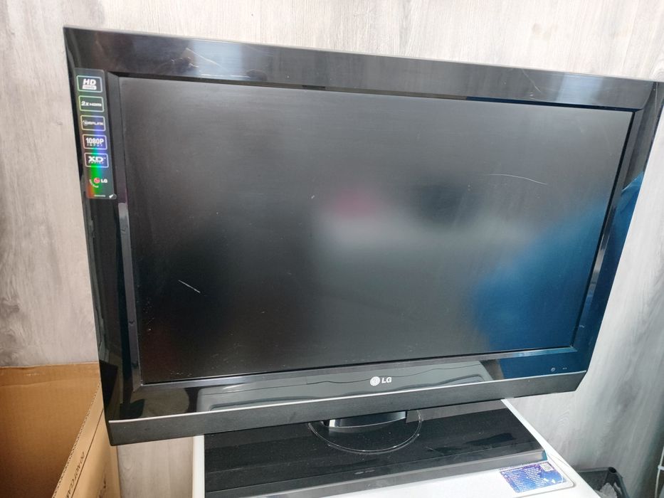 Телевизор LG диагональ 109