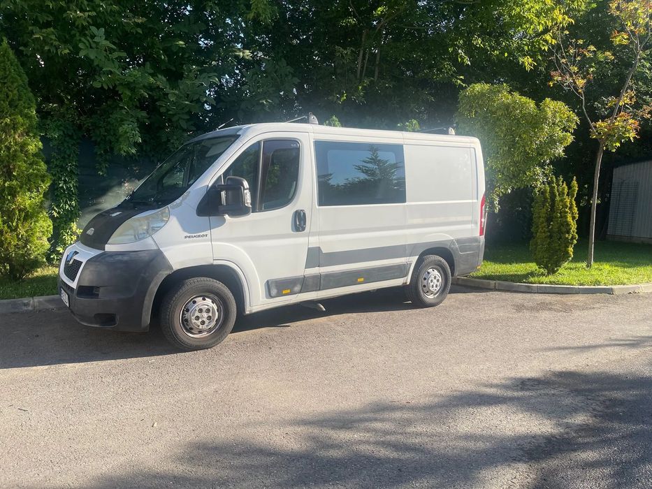 Peugeot Boxer Peugeot Boxer 7 locuri - L1H1- spatiu bagaje 1,5 x 1,5 x1,5 metri