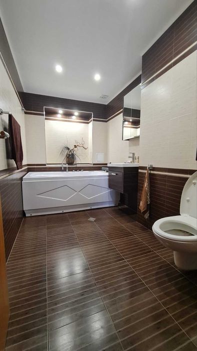 Продава се Мезонет в Пловдив, Остромила - 200 кв.м за 2000 €/кв.м - Снимка #8