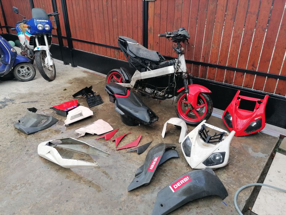 Cadru Derbi GP1 înscris