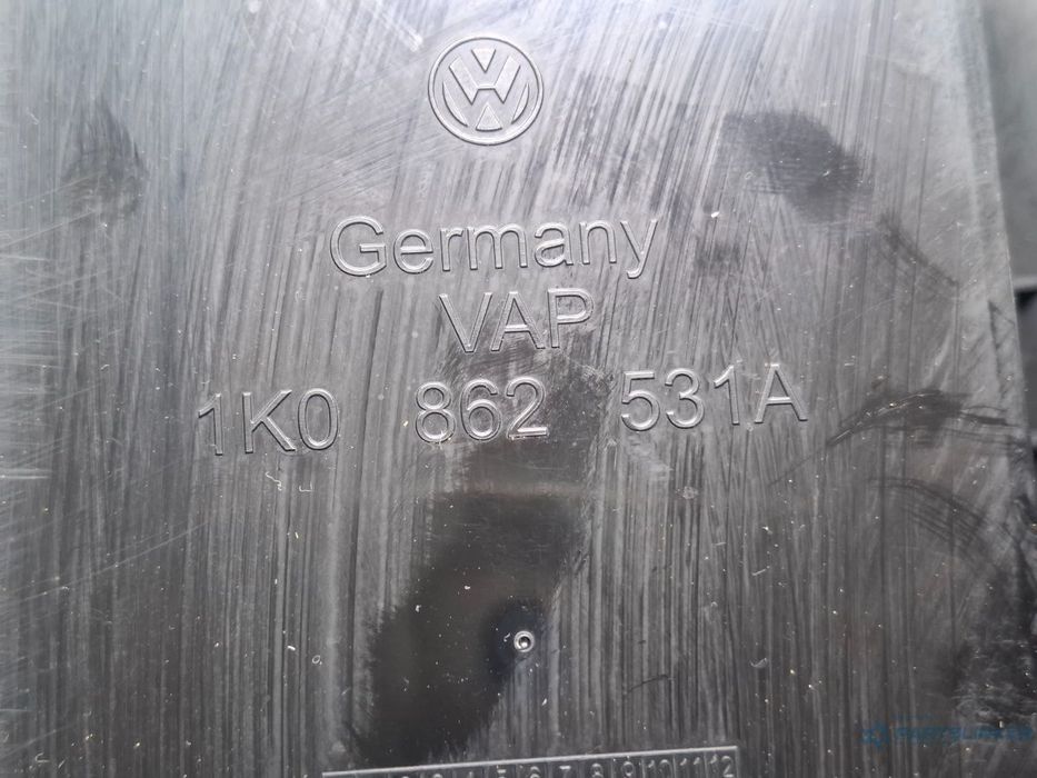 Consola centrala VOLKSWAGEN GOLF VI 5K1_ 2011 TDi BlueMotion CAYC 77KW|105HP 2011