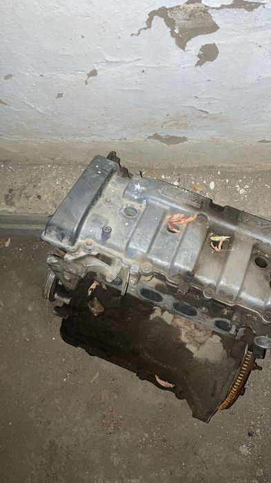 Срочно продам мотор и каропку мазда кронус