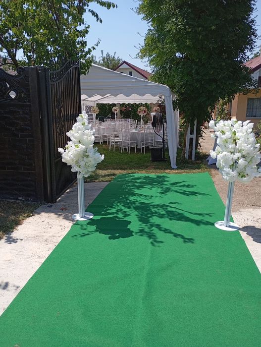 Cort și pavilioane pentru evenimente