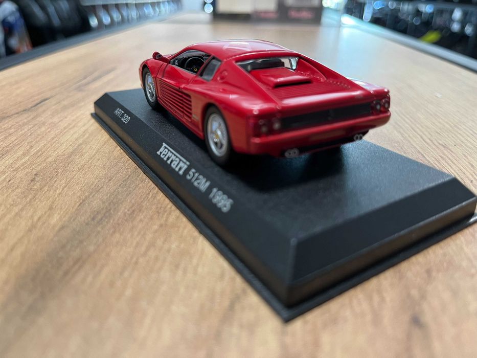 Метална колекционерска количкa REVELL FERARRI мащаб 1:43 ITALY