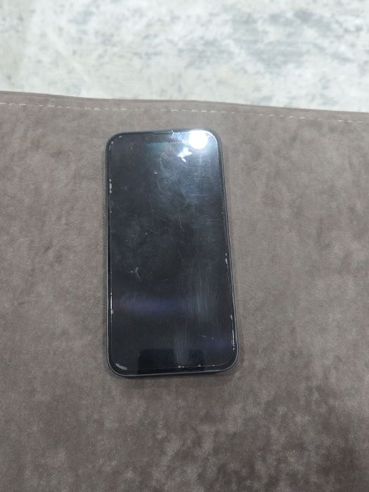 Продам Iphone 14