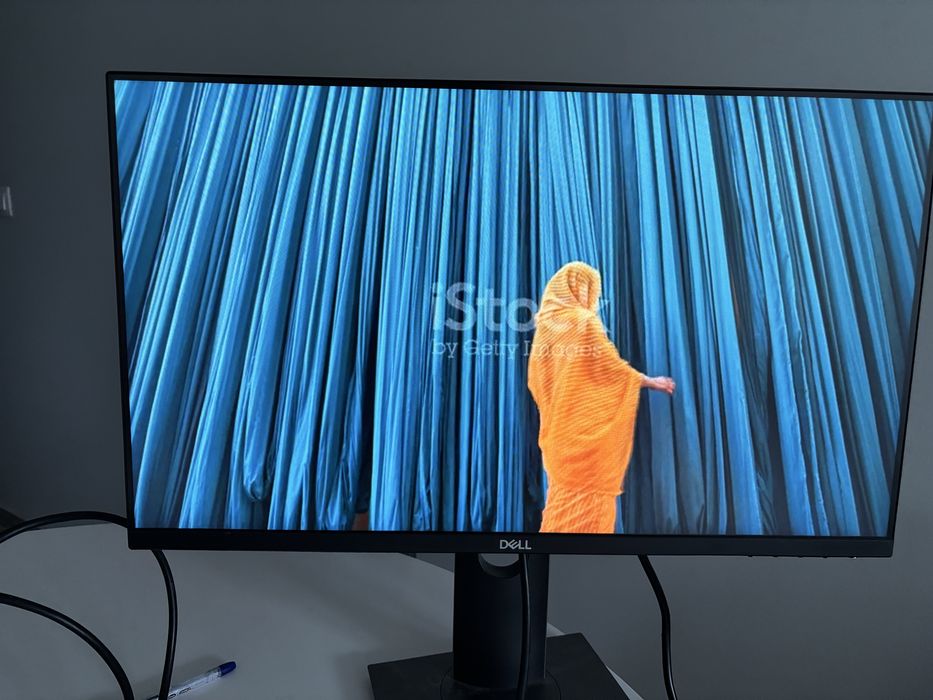 Dell 24-инчов монитор