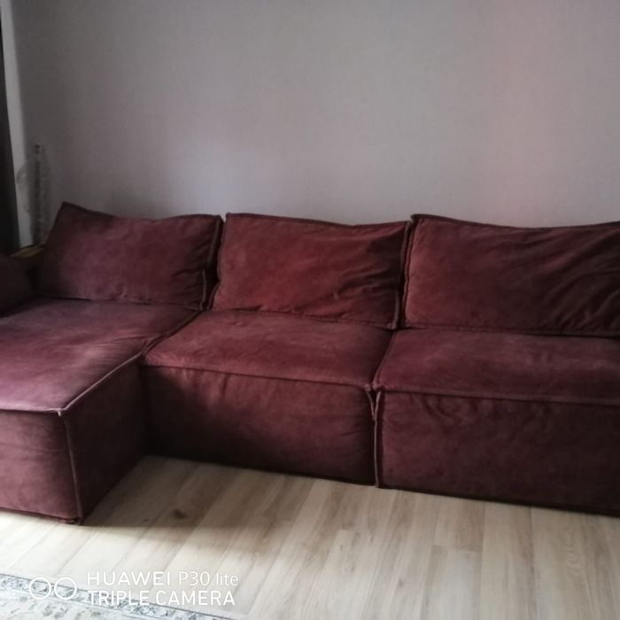 Диван угловой цвет бордовый