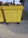 Vand containere pe roti
