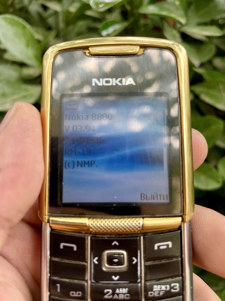 Nokia 8800 Gold (original) обмен есть