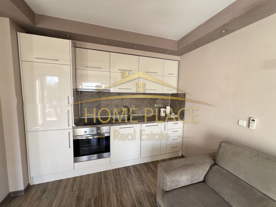 Дава се под наем Двустаен апартамент в Варна, Червен площад - 60 кв.м за 627.3 € - Снимка #1