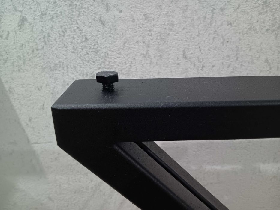 Метални крака за маса