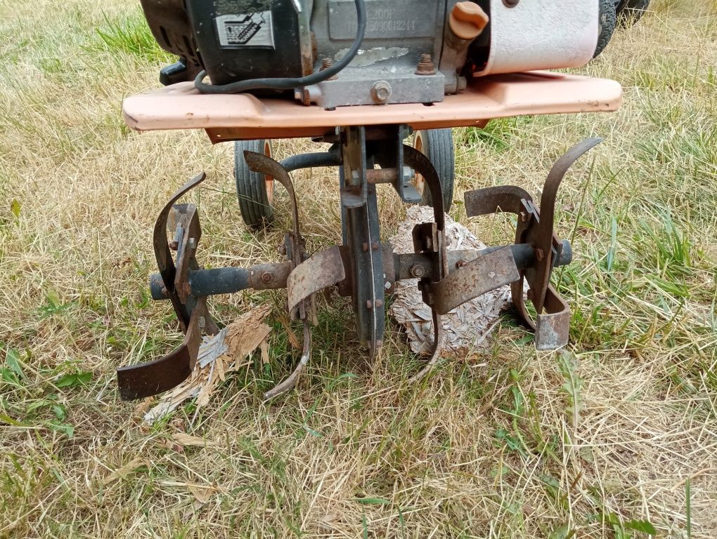 Motocultor cu motor honda 4 t