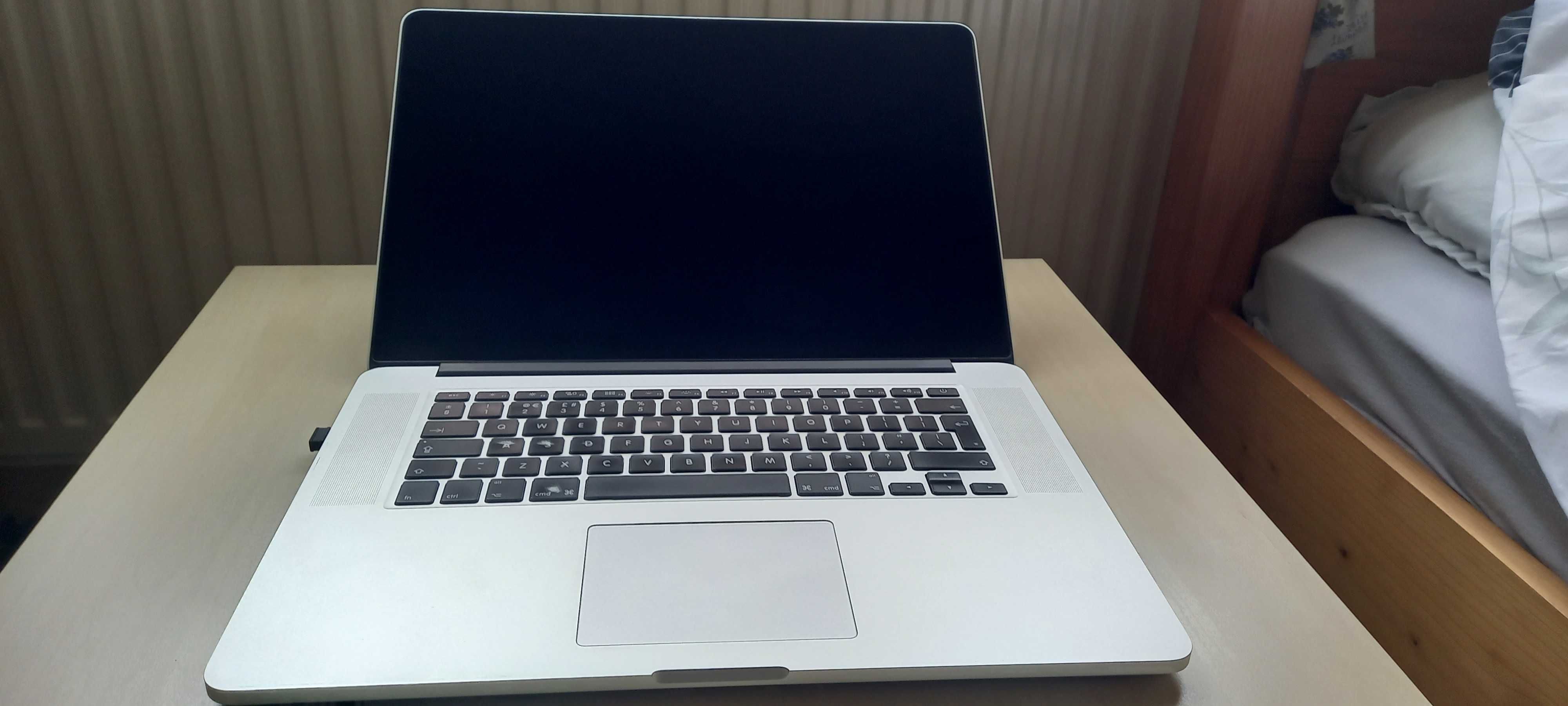 Apple MacBook Pro Retina mid-2015 15-Inch Core i7 512 GB SSD 16GB