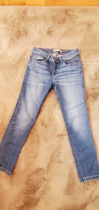 Blugi ZARA marimea XS/34