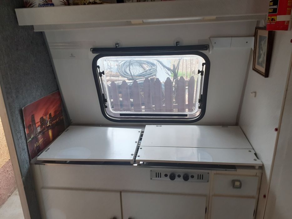 Vand rulota PREDOM sau Schimb cu autoturism