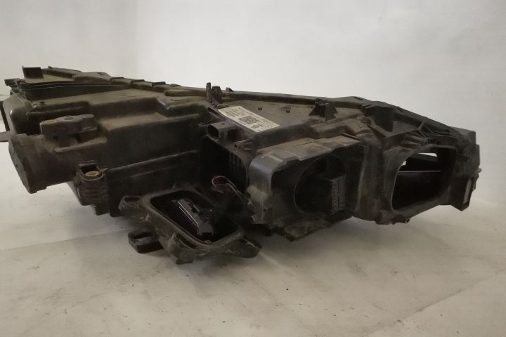 Фар Ляв Оригинален Пълен Лед Авариран Фолксваген ФВ / Volkswagen VW Ar