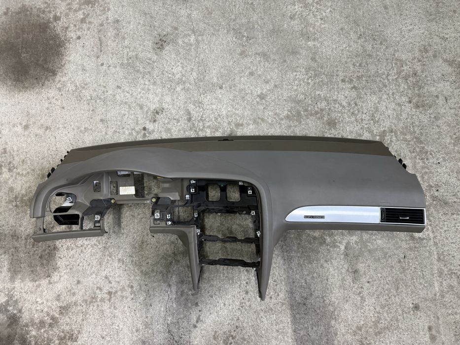 Plansa bord bej audi a6 c6 4f