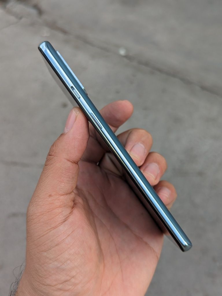 OnePlus 8t 8/128  (игровая ракета)